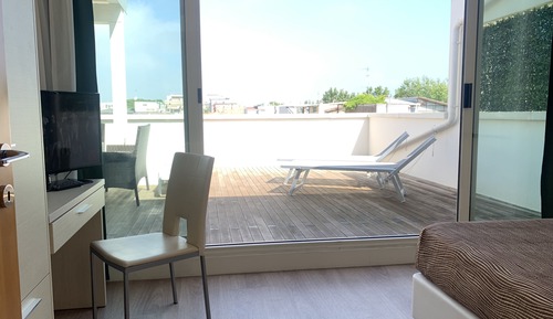 Ático, 1 habitación