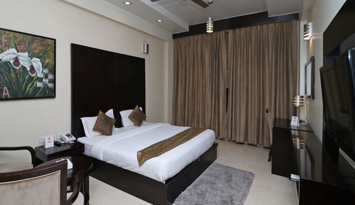 Habitación Deluxe con 1 cama doble o 2 individuales, 1 cama de matrimonio grande