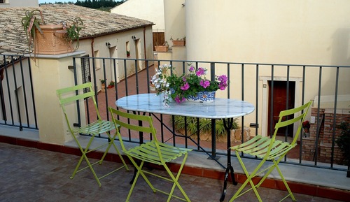 Apartamento, 3 habitaciones, patio