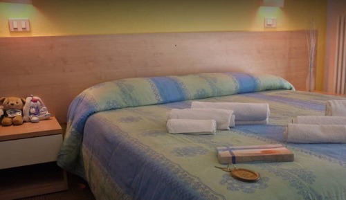 Habitación cuádruple, balcón