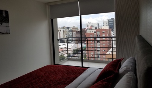 Apartamento de lujo, 2 habitaciones, balcón, vistas a la ciudad