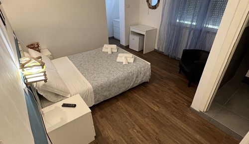 Habitación con 1 cama doble o 2 individuales