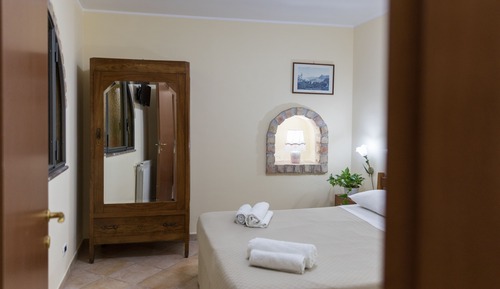 Apartamento Confort, baño privado, vistas al patio