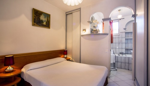 Suite estándar, vistas al puerto