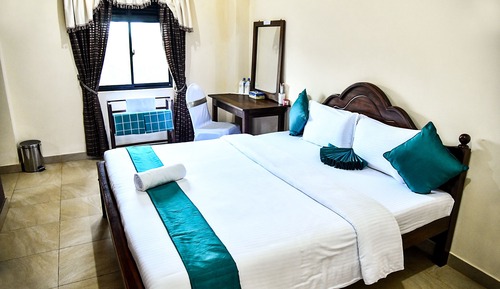 Habitación Deluxe doble, 1 cama de matrimonio grande, vistas a la montaña