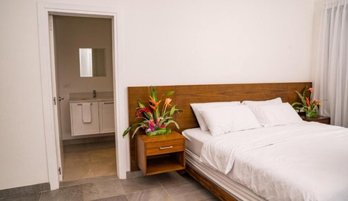 Casa superior, baño privado, vistas al mar (2A)