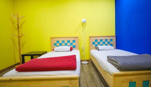 City Twin Room (202)