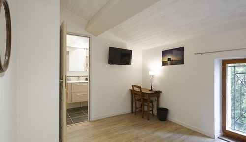 Habitación estándar doble, baño privado (Estuaire)
