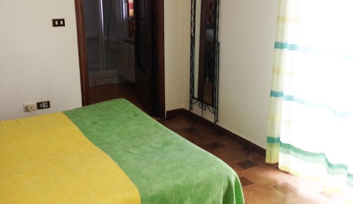 Habitación clásica doble, no fumadores, baño privado (Ginestra)