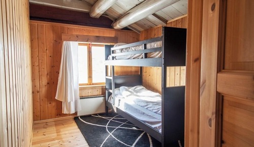 Cabaña (Bedsheets not included)