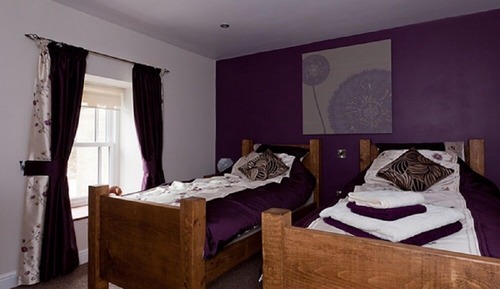 Habitación con 2 camas individuales
