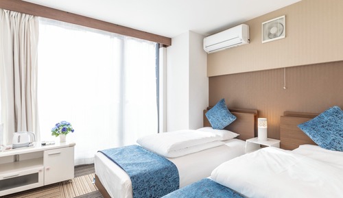 Habitación triple, no fumadores, baño privado (Up to 4 People)