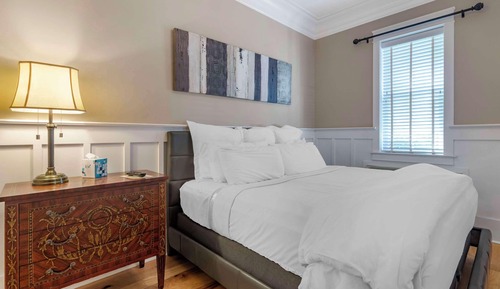 Suite, 1 cama de matrimonio con sofá cama, accesible para personas con discapacidad (Efficiency)