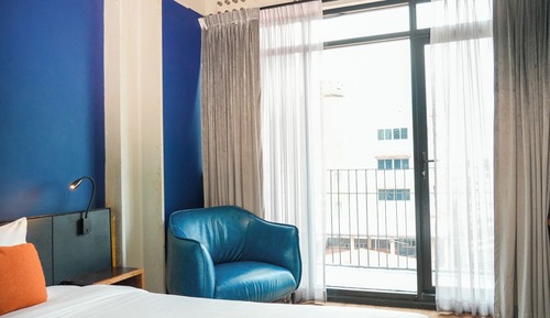 Suite estudio estándar, 1 cama doble, balcón