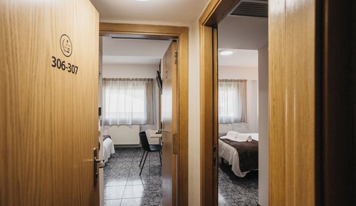 2 Habitaciones Dobles comunicadas