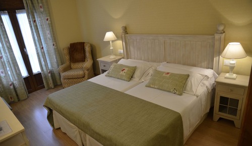 Habitación con 1 cama doble o 2 individuales