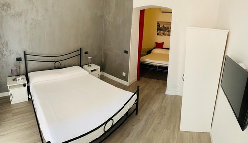 Habitación cuádruple estándar (Tulipano)