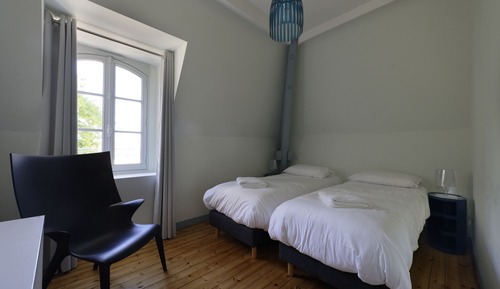 Habitación Confort doble, 1 cama de matrimonio, vistas a la piscina