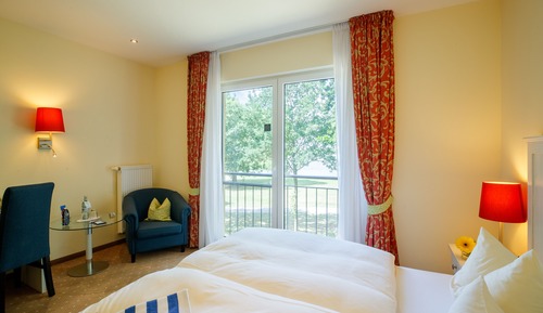 Habitación doble, junto al lago