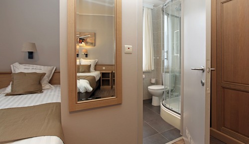 Habitación superior con 2 camas individuales