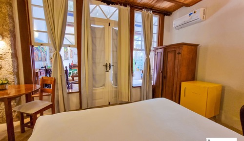 Habitación Confort doble, 1 cama de matrimonio grande, baño privado, planta baja