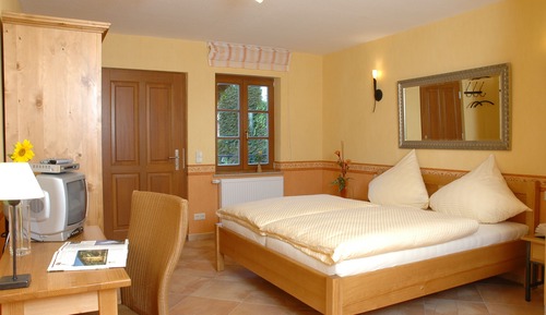 Habitación Confort doble, 1 cama doble, no fumadores, balcón