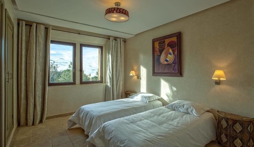 Villa de lujo, vistas al campo de golf (5 Suites Luxe)