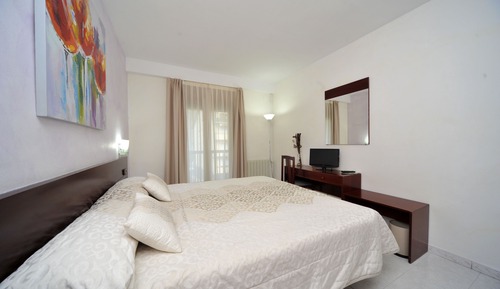 Habitación con 1 cama doble o 2 individuales