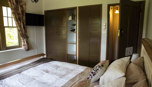 Habitación Premier doble, 1 cama de matrimonio, baño privado, vistas a la montaña