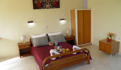 Habitación triple Deluxe, 1 habitación, vistas al jardín (22, 27)