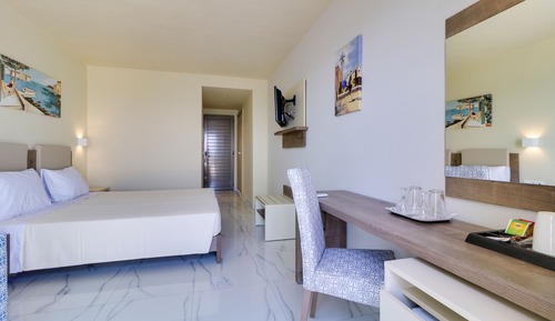 Habitación doble, vistas al mar