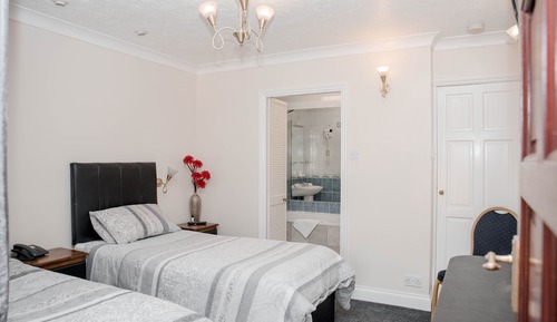 Habitación triple, accesible para personas con discapacidad, baño privado (Double/Single)