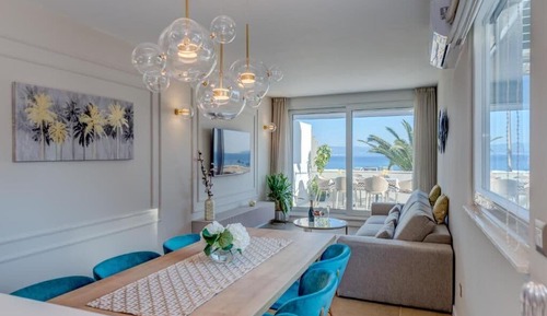 Apartamento, 2 habitaciones, balcón, vistas al mar