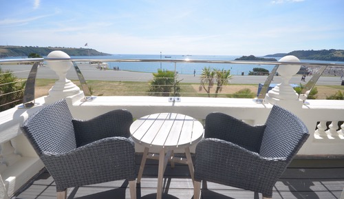 Apartamento Grand, 1 cama de matrimonio con sofá cama, cocina, vistas al mar (Lady Astor Apartment)