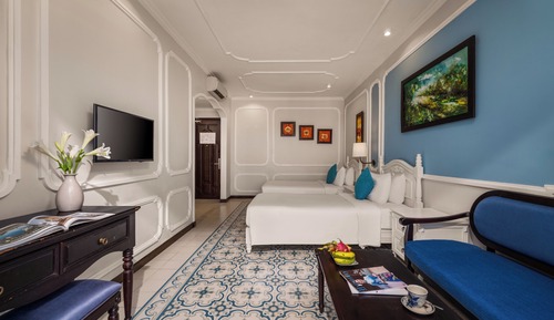 Habitación Deluxe con 2 camas individuales, bañera, vistas a la ciudad
