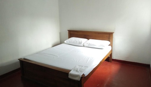 Habitación básica, 1 habitación, fumadores, vistas al jardín