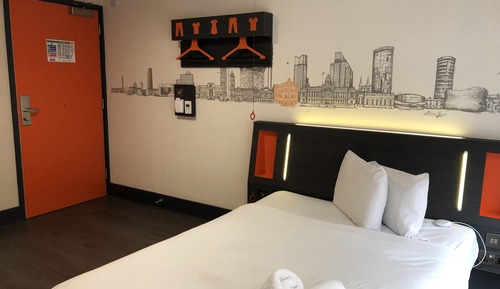 Habitación estándar doble, 1 cama doble, accesible para personas con discapacidad