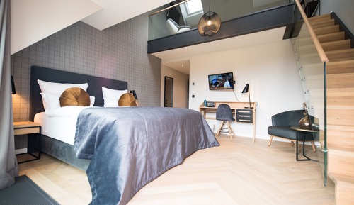 Dúplex superior, 1 cama de matrimonio, no fumadores