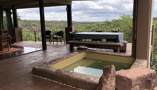 Suite ejecutiva, vistas al jardín