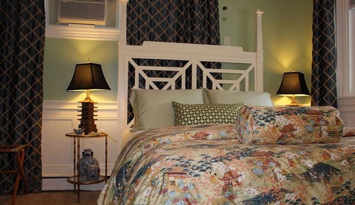 Habitación, baño privado (Fiddlehead - Queen Balcony Room)