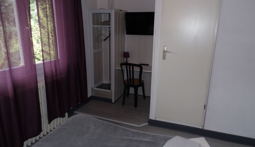 Habitación con 2 camas individuales