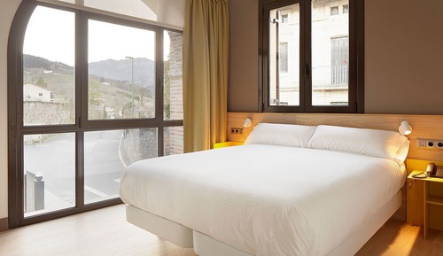 Habitación doble, vistas a la montaña