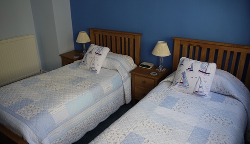 Family Suite (Sleeps 4)