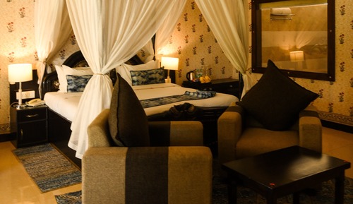 Luxury Tent with bathtub