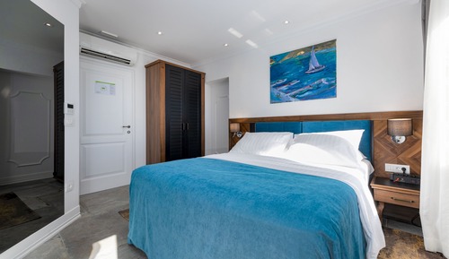 Habitación estándar con 1 cama doble o 2 individuales, vistas al mar
