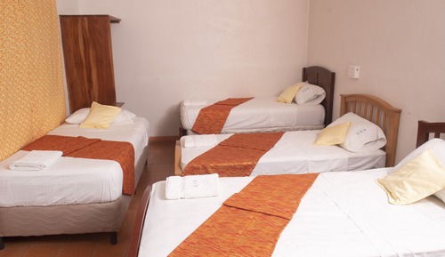 Habitación triple Confort, varias camas