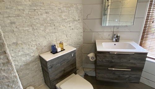 Habitación doble, baño privado