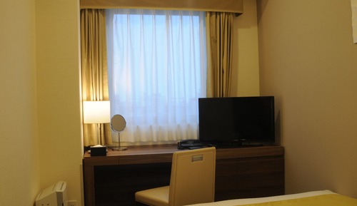 Habitación individual, fumadores (  B  )