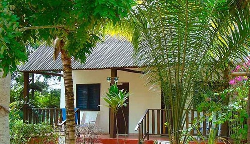 Bungalow familiar, 2 camas dobles, terraza, vistas al mar