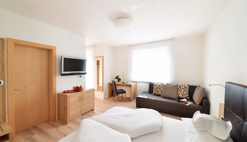 Habitación doble, balcón, en la zona del jardín